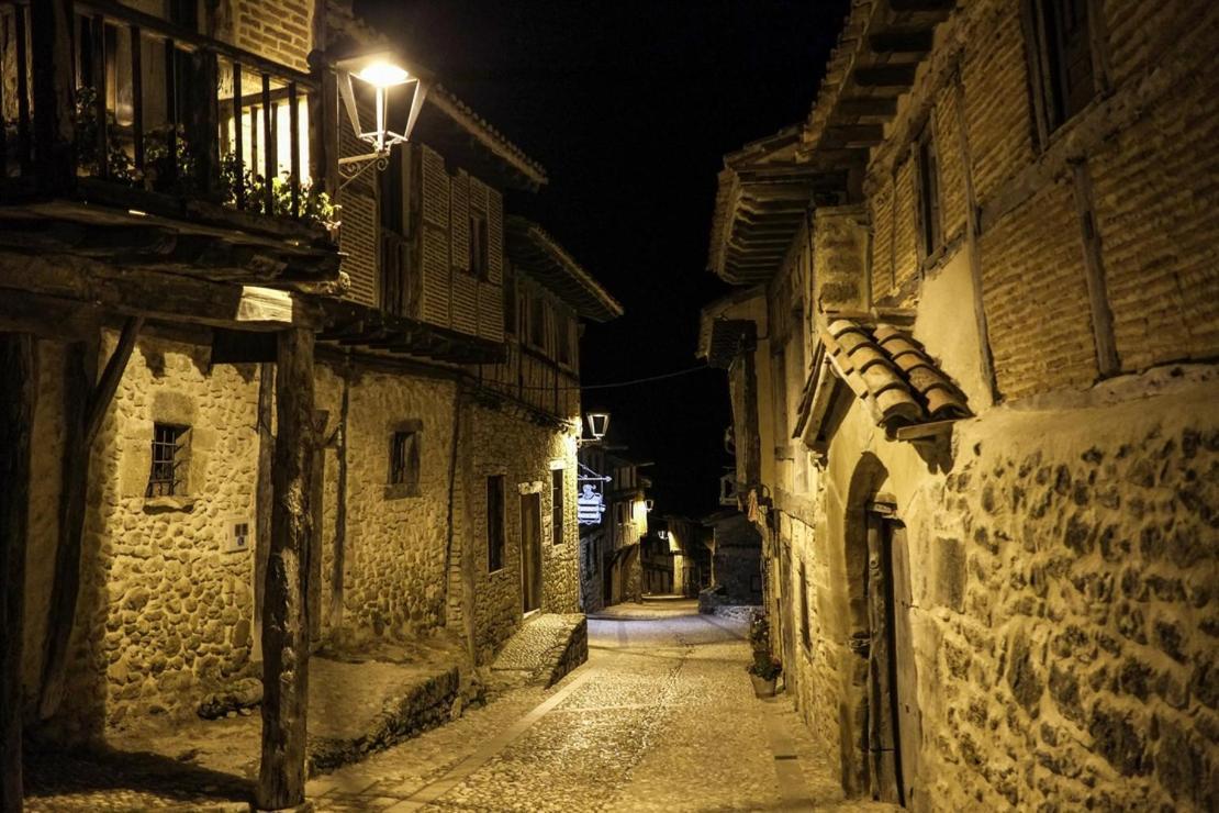 فينويسا Hostal Urbion المظهر الخارجي الصورة