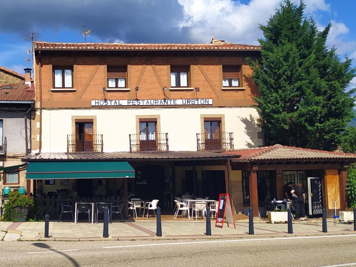 فينويسا Hostal Urbion المظهر الخارجي الصورة